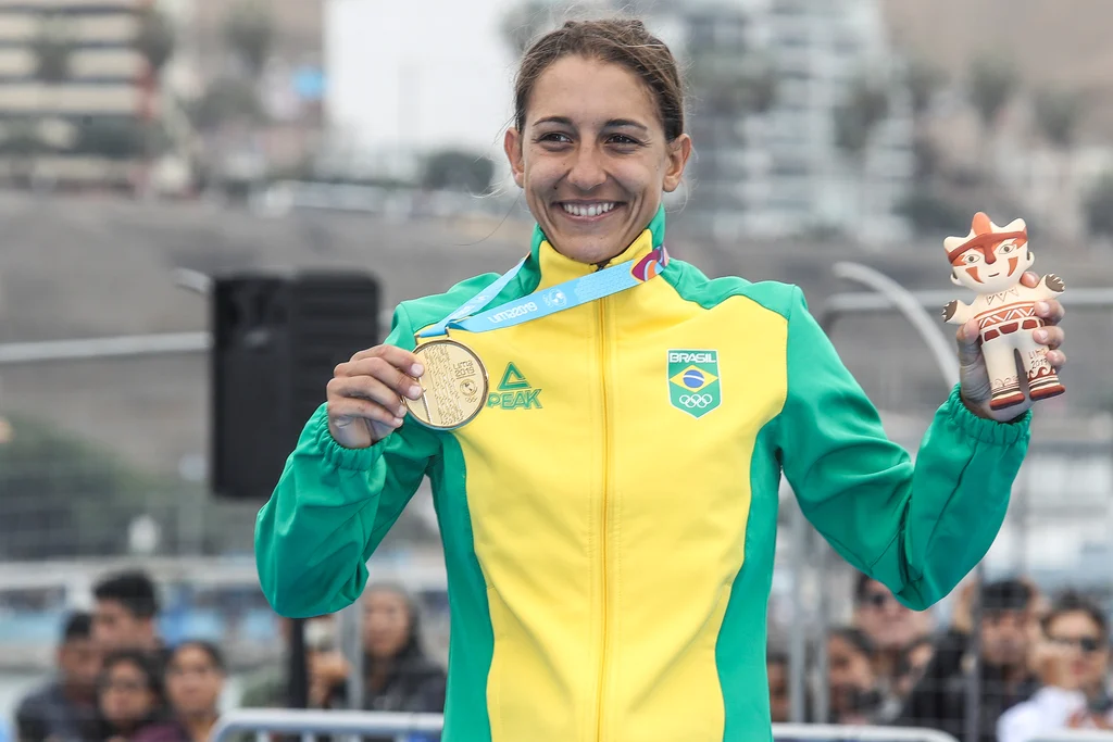 Luísa com medalha no ouro individual do Pan