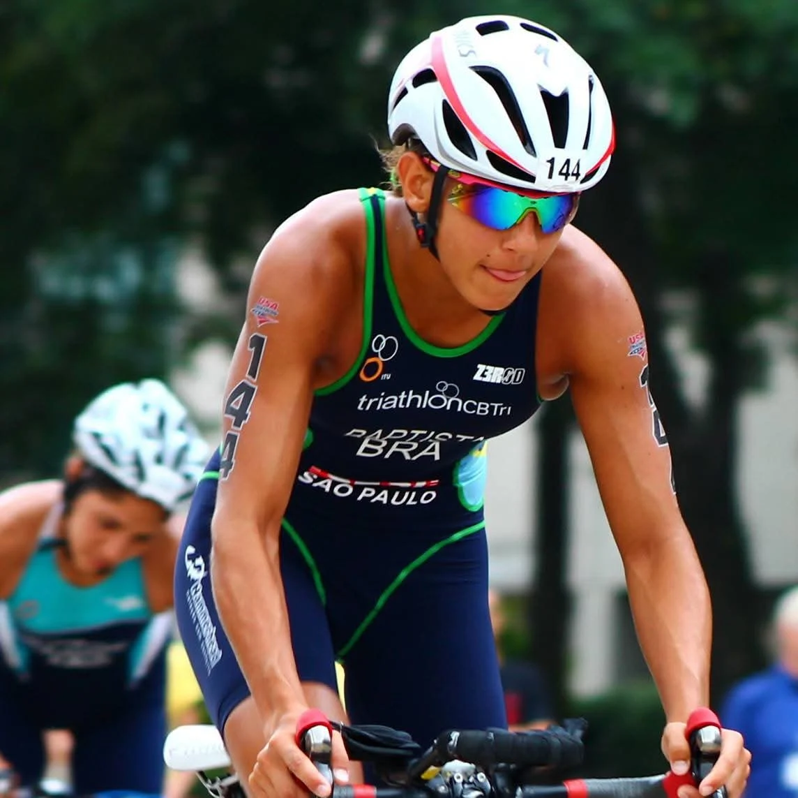 Luisa em competicao durante a ascensao continental em 2014